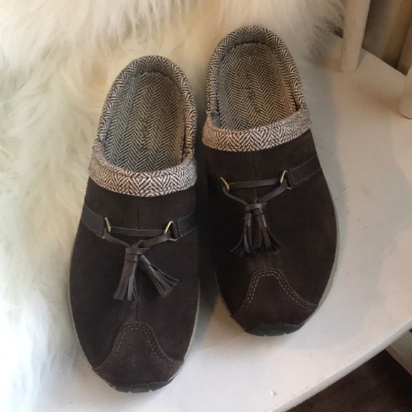 Easy Spirit Shoes - Nice Easy Spirit clogs/slip-on shoes